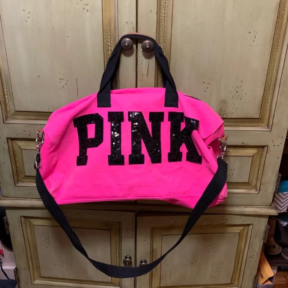 PINK Victoria secret duffle bag